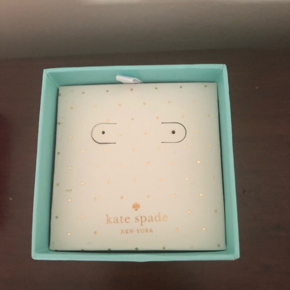 Kate Spade Box - Picture 2 of 2